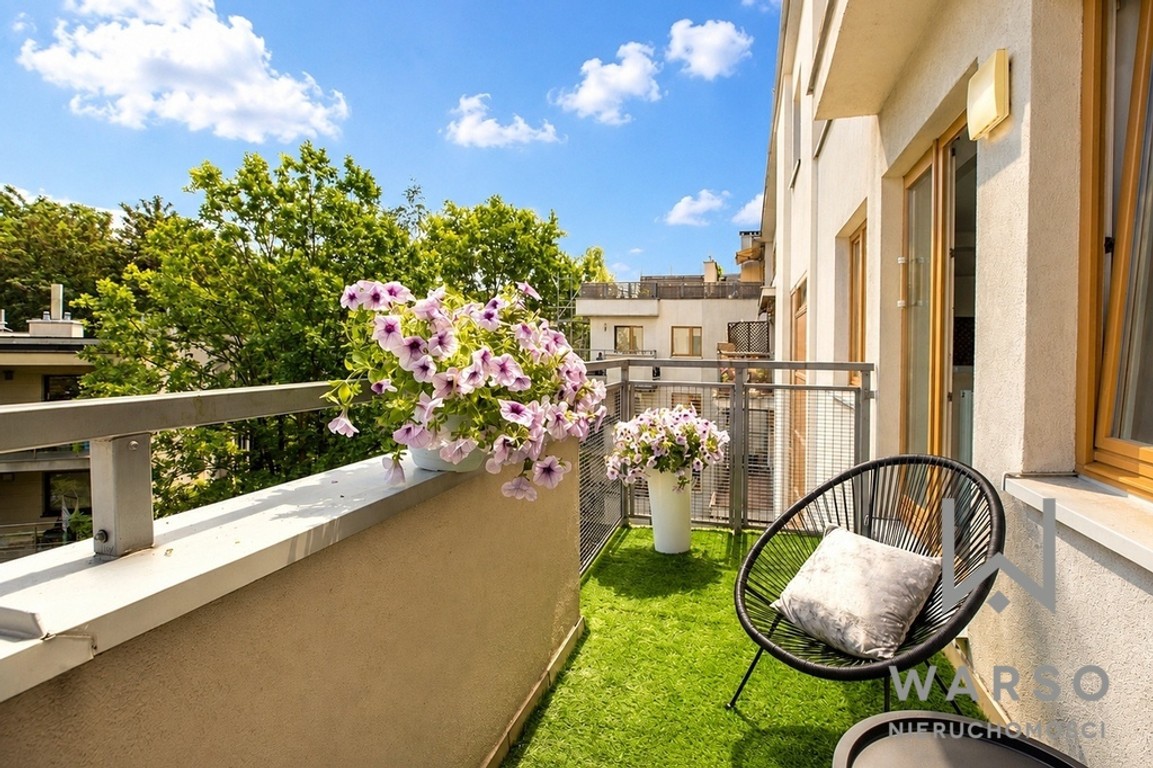 Apartament 5 pokoi, 2 garaże, dwa tarasy, komórka