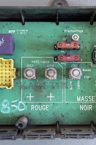 Claas ARION 510 540 AXION 610 640 810 840 Skrzynka Bezpieczników Centrala Elektryczna 0011056494-3