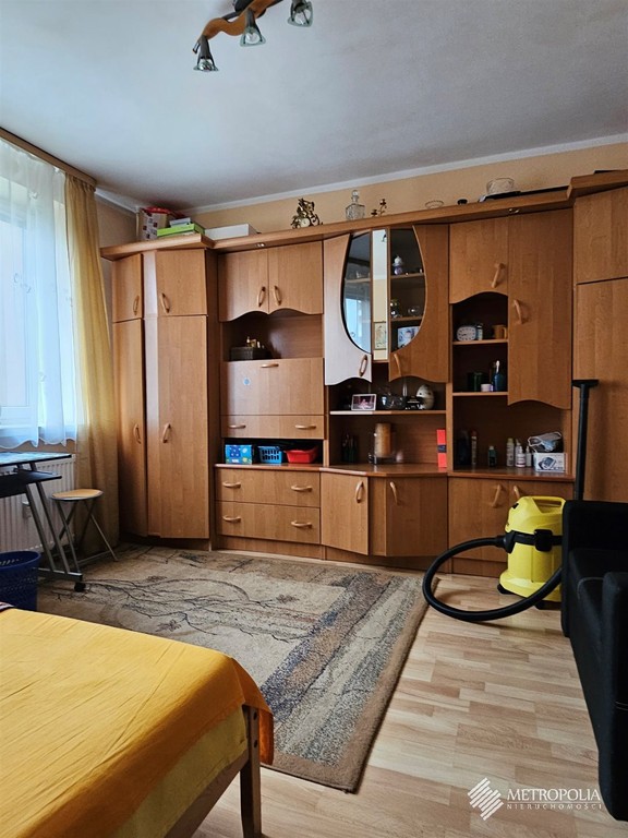 65 m²/3pokoje/Wybickiego - Mehr