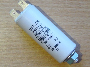 Kondensator rozruchowy 3µF MKSP-5P-1