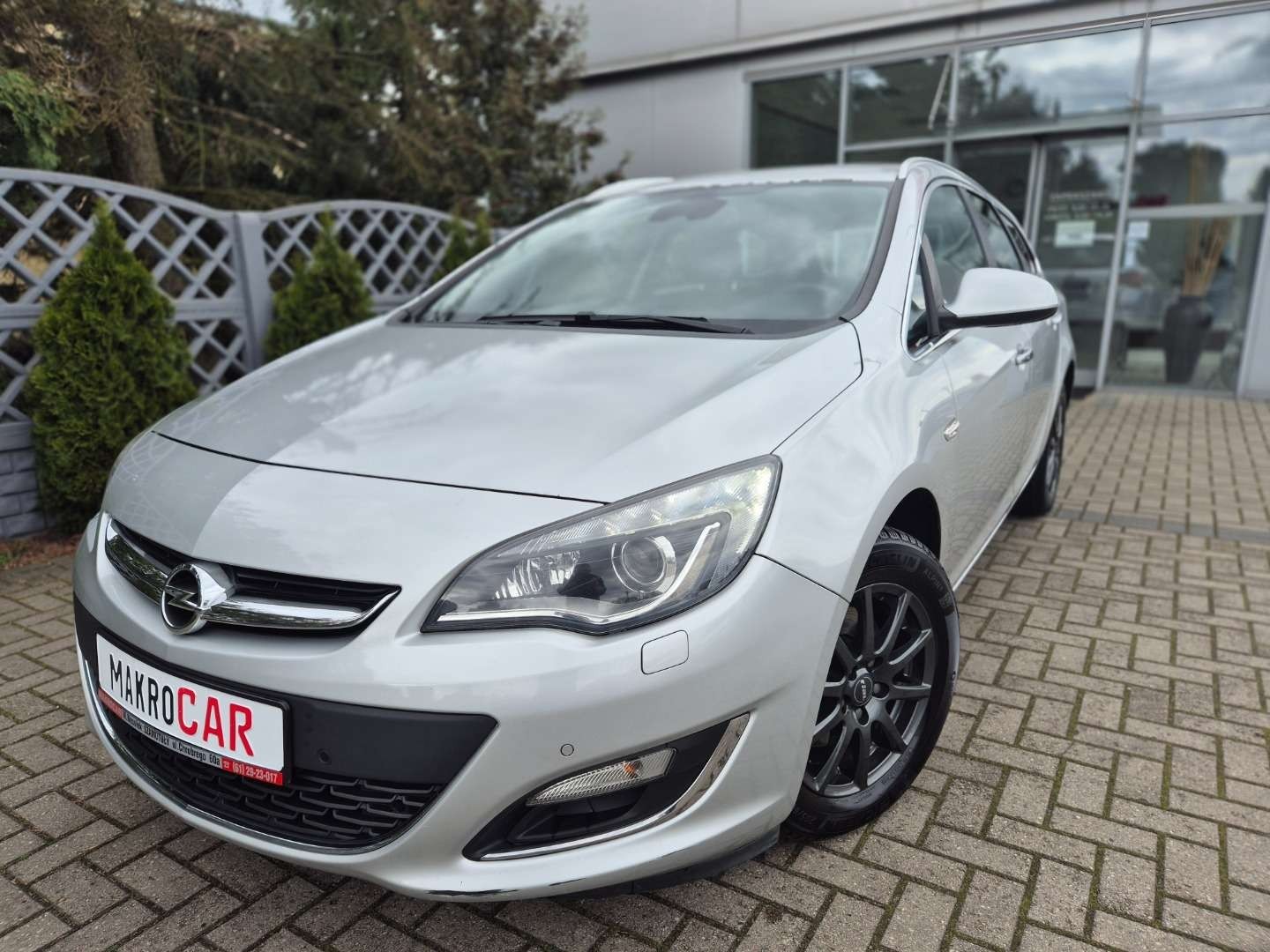 Opel Astra J