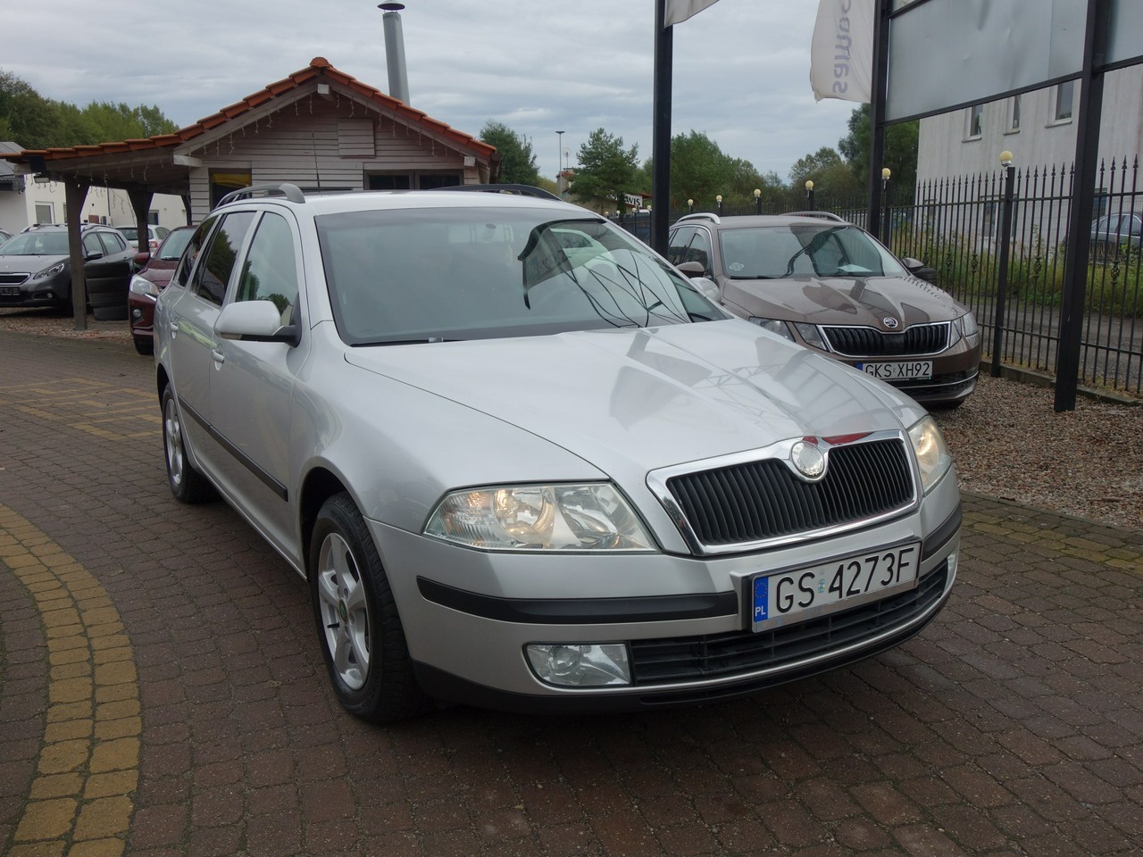 Skoda Octavia II Skoda Octavia 1.6 benzyna 115km 2 komplety kół navi klima