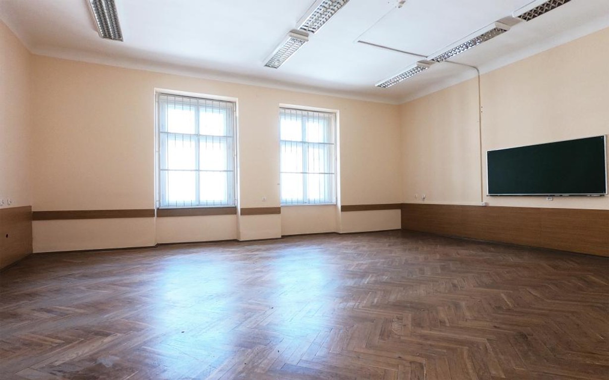 Piętro w zabytkowej kamienicy | Stare Miasto – pohled 6