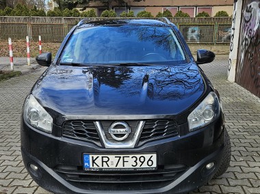 Samochód z napędem 4x4 prawdziwa terenówka.-1