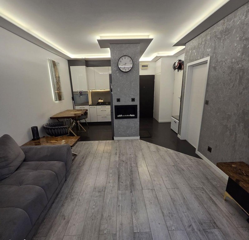 2 pok z tarasem i ogródkiem 33 m². Cicho i zielono - Więcej