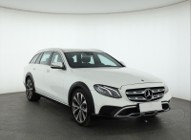 Mercedes-Benz Klasa E W213 , 1. Właściciel, Serwis ASO, 194 KM, Automat, Skóra, Navi,