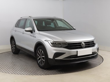 Volkswagen Tiguan , Serwis ASO, DSG, Navi, Klimatronic, Tempomat, Parktronic,-1