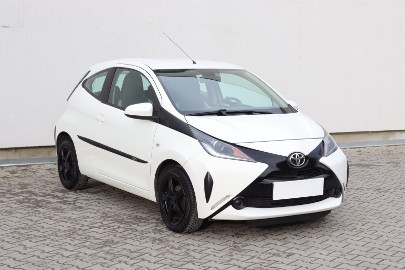 Toyota Aygo , Salon Polska, 1. Właściciel, Serwis ASO, Klima, Tempomat