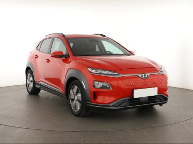 Hyundai Kona , SoH 97%, Automat, Skóra, Navi, Klimatronic, Tempomat,-1