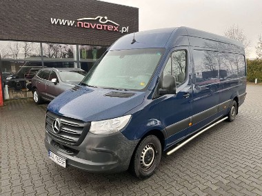 Mercedes-Benz Sprinter-1