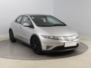 Honda Civic VIII , Klimatronic, Tempomat, Parktronic, Podgrzewane siedzienia,