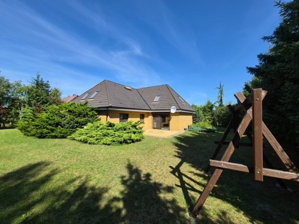 Dom na sprzedaż, 7 pokoi, 220 m², Lubichowo