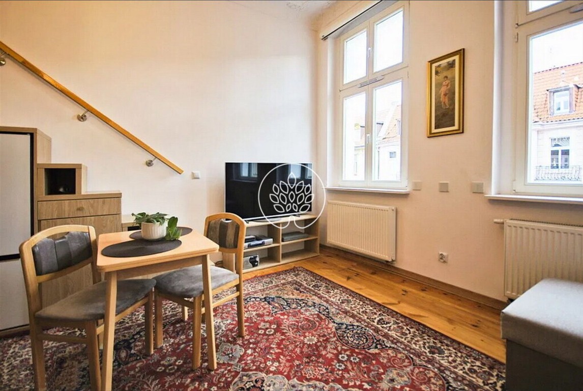 Przytulna kawalerka w centrum miasta - Widok 3