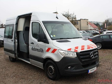 Mercedes-Benz Sprinter-1