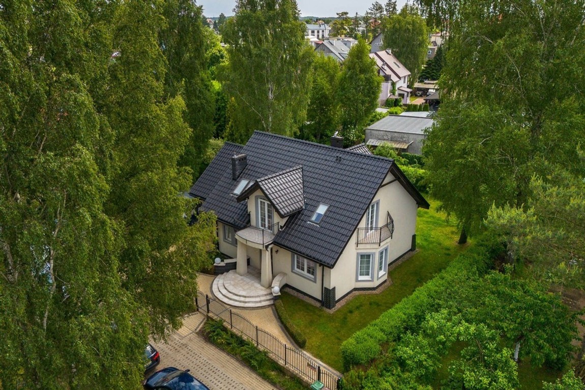 Komfortowy, przytulny dom na końcu drogi