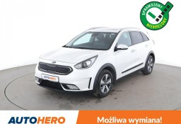 Kia Niro hybryda kamera navi hak Bluetooth półskóra szyberdach