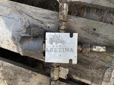 Deuzt-Fahr Agrovector 30.7 - rozdzielacz hydrauliczny 15L08-1