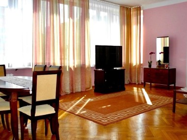 Niezwykły apartament na Piotrkowskiej-garaż, winda-1
