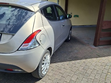 Lancia Ypsilon