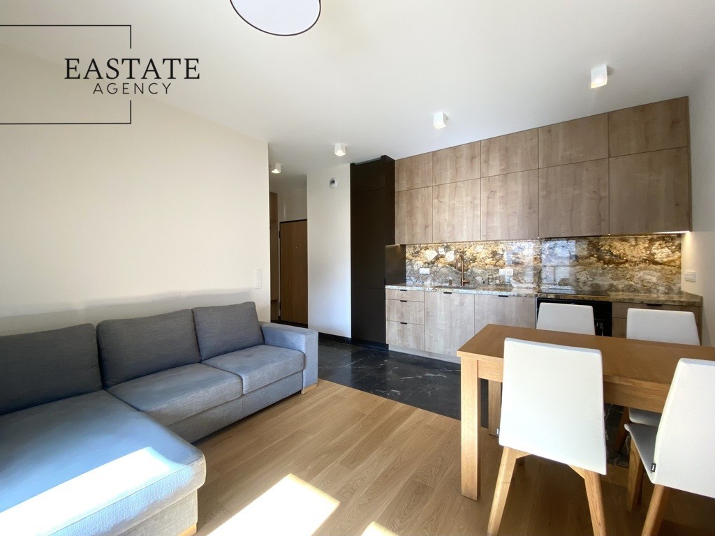 Balkon/Parking/1-Najemca/Metro! - Widok 2