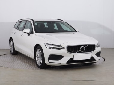 Volvo V60 II , Salon Polska, Serwis ASO, Automat, VAT 23%, Klimatronic,-1