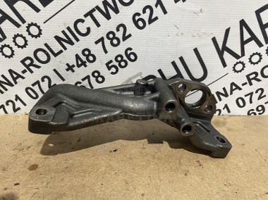 John Deere 6068 - wspornik uchwyt pompy oleju R542076 R542025-1