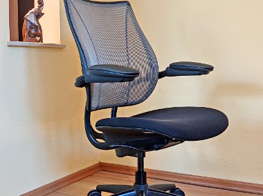 Fotel / krzesło obrotowe Humanscale Liberty - ergonomiczne, samoważące-1