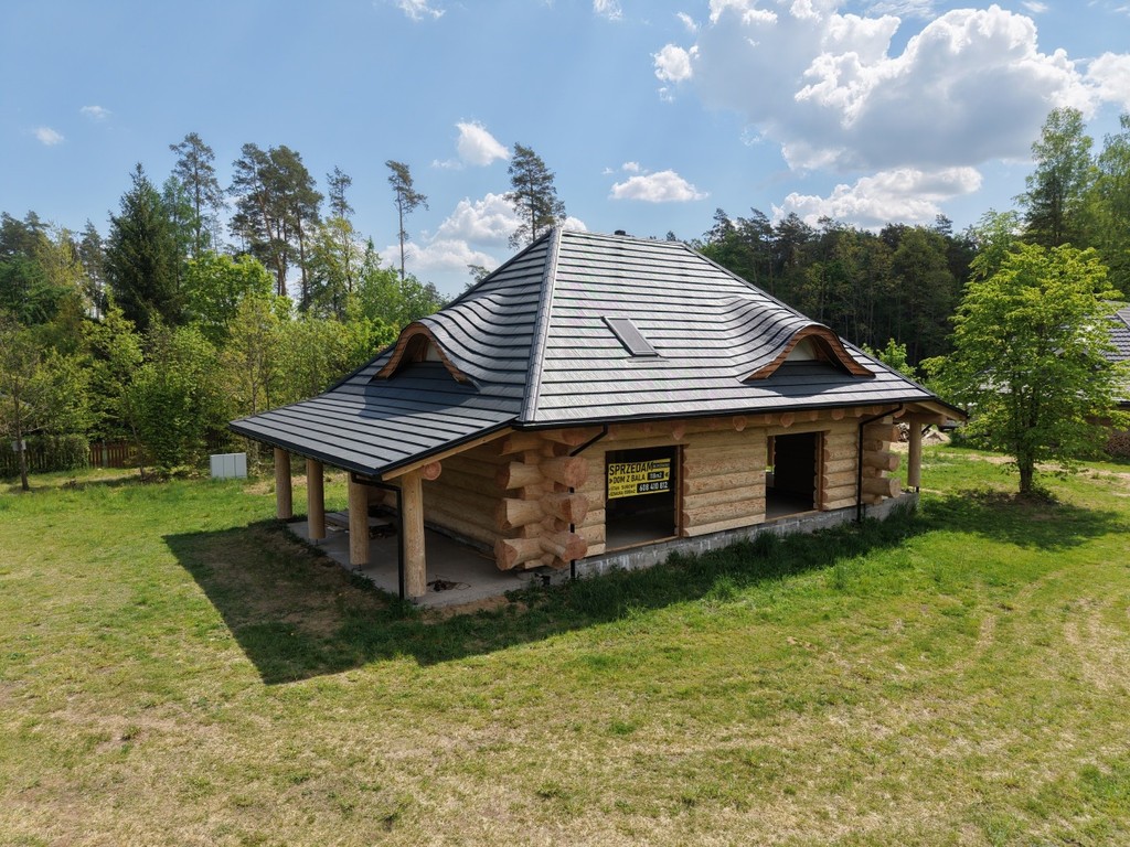 Wyjątkowy dom z bala świerkowego nad jeziorem - Widok 3