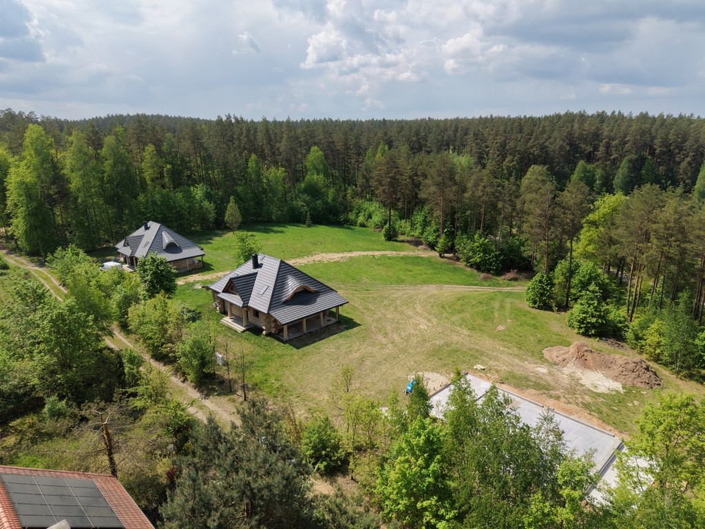 Wyjątkowy dom z bala świerkowego nad jeziorem - Widok 6
