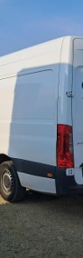 Mercedes-Benz Sprinter-4