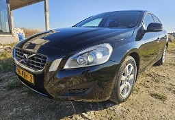 Volvo V60 I 1.6T 180ps_Xenon_Parktronik_Efektowny_Zadbany_Stan BDB_OPŁACONY_