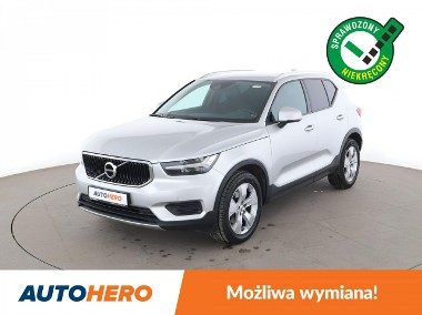 Volvo XC40 automat 4x4 navi kamera hak LED tempomat półskóra-1