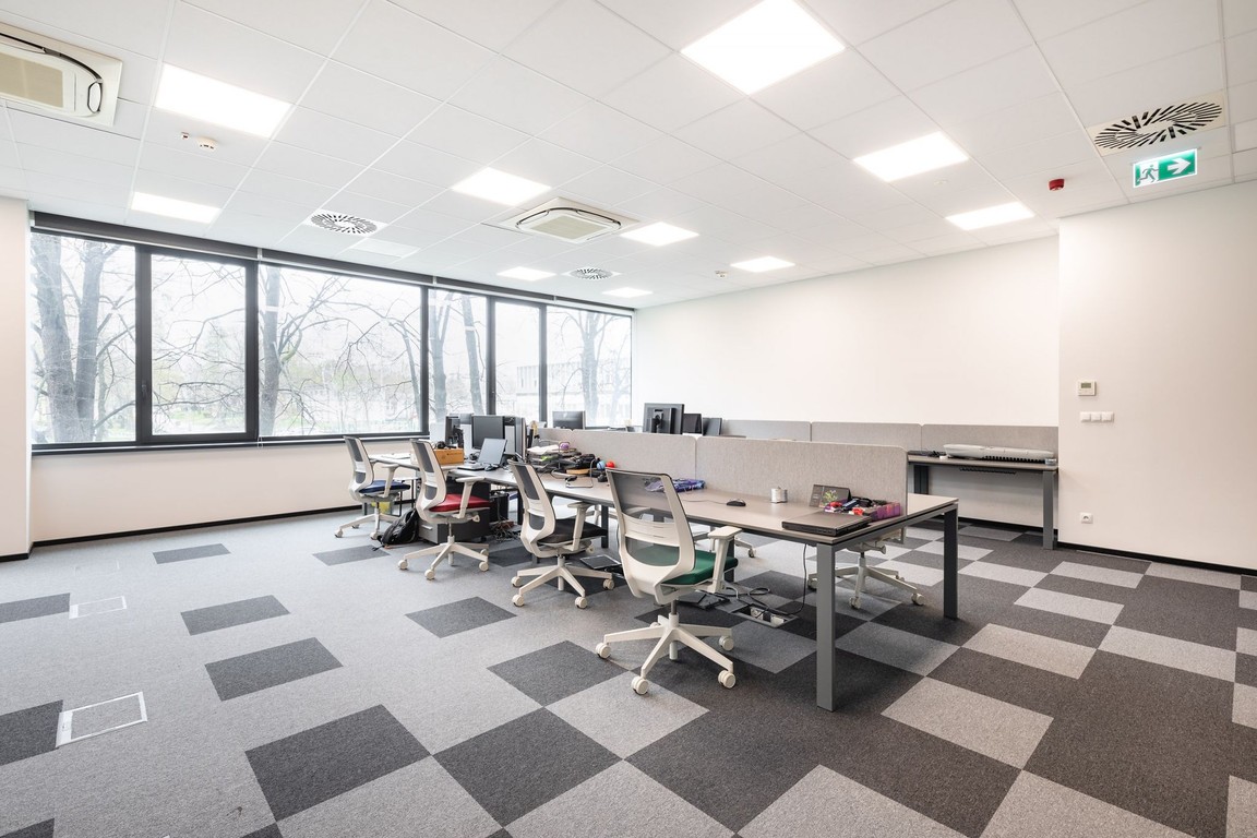 MIX Group - lokal biurowy - 142 m² - ul. Jasnogórska 9 – pohled 3