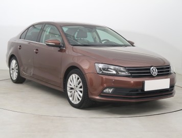 Volkswagen Jetta VI , Salon Polska, Serwis ASO, Navi, Xenon, Klimatronic,