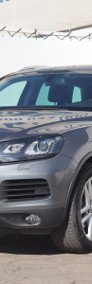 Volkswagen Touareg II , Salon Polska, 245 KM, Automat, Navi, Xenon, Bi-Xenon,-3