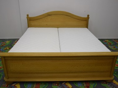 łóżko dębowe z materacami - jak nowe -1