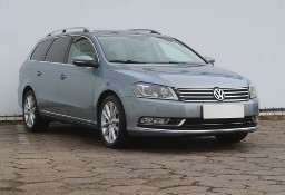 Volkswagen Passat B7 , 177 KM, DSG, Skóra, Navi, Xenon, Bi-Xenon, Klimatronic,