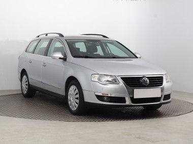 Volkswagen Passat B6 , Klimatronic, Tempomat, Parktronic, Podgrzewane siedzienia,-1