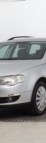 Volkswagen Passat B6 , Klimatronic, Tempomat, Parktronic, Podgrzewane siedzienia,-3