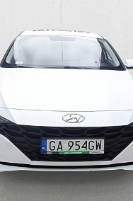 Hyundai Elantra V-2