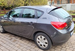 Opel Astra J salon Polska