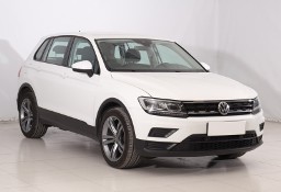 Volkswagen Tiguan , Salon Polska, Klima, Tempomat, Parktronic