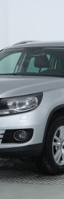 Volkswagen Tiguan , Klimatronic, Tempomat, Podgrzewane siedzienia-3