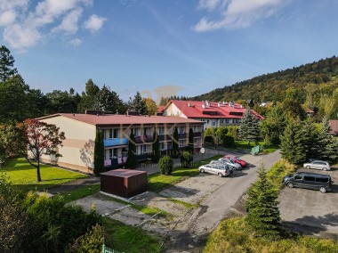 Własność hotelarska z panoramą jeziora Klimkówka-1