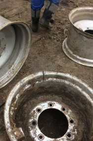 Felga Manitou Merlo 15x24-2