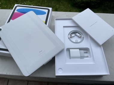 Tablet Apple, model iPad A2696 64GB, 10-ta generacja, ekran 10.9 cali,  srebrny-1