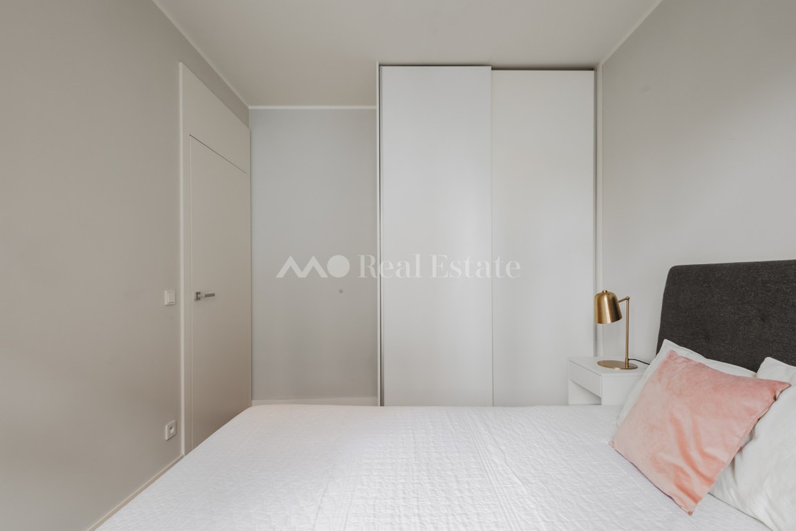 Apartament z widokiem na zieleń blisko Starówki - Więcej