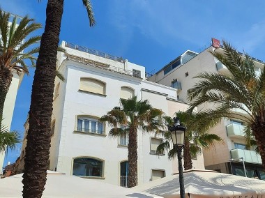 Piękny apartament przy promenadzie na Costa Brava w Hiszpanii-1