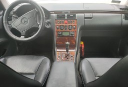 Mercedes-Benz Klasa E W210 doinwestowany