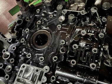 John Deere 6110 6210 6310 6410 6200 6300 6400 - pokrywa skrzyni biegów R129797-1